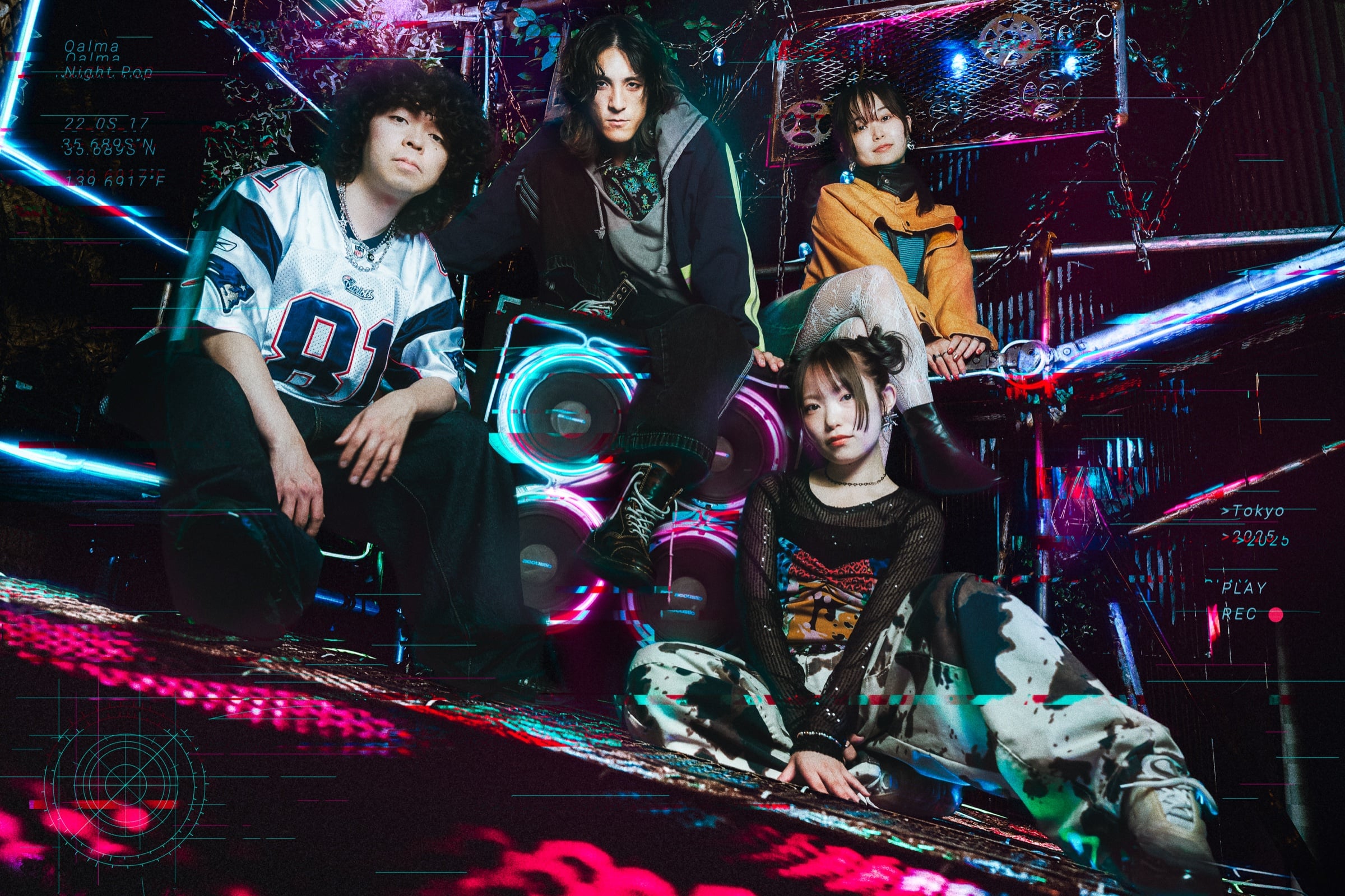 Qalma メンバー4人の集合写真